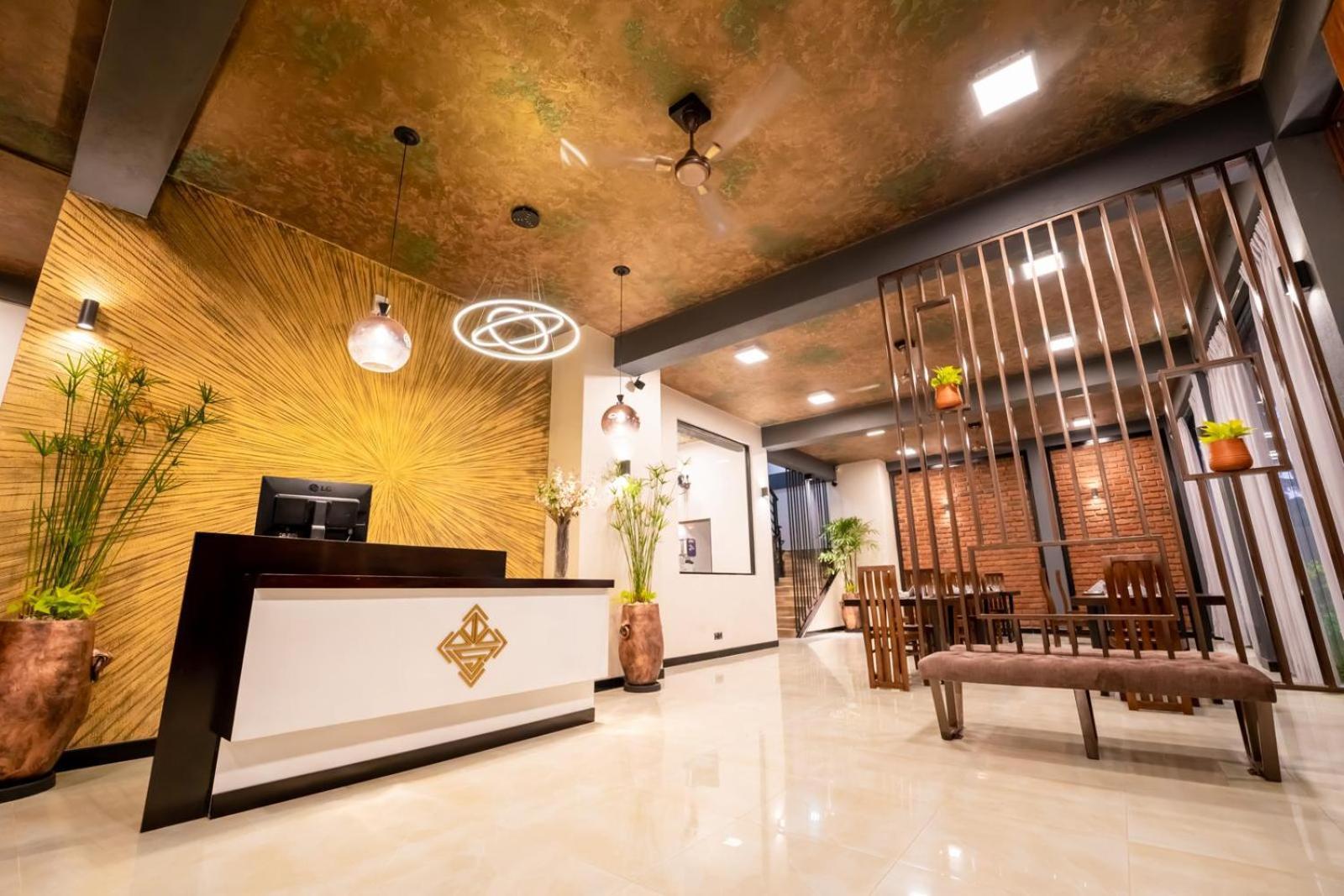 Limeshine - Airport Transit Hotels & Residences كاتوناياكى المظهر الخارجي الصورة